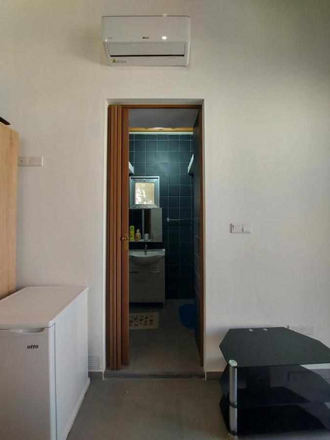 Anna Guesthouse 10 Min Walk From The Beach Larnaca Exterior photo