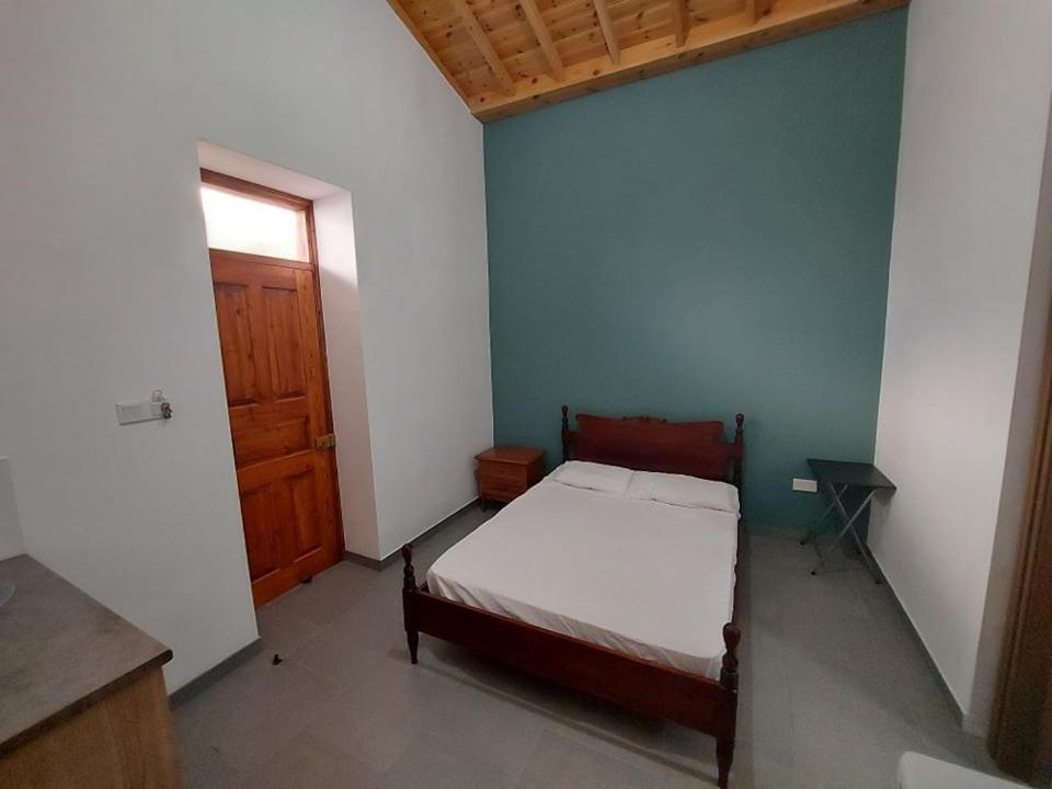 Anna Guesthouse 10 Min Walk From The Beach Larnaca Exterior photo