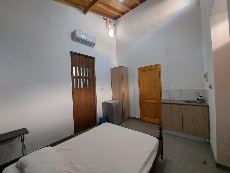 Anna Guesthouse 10 Min Walk From The Beach Larnaca Exterior photo